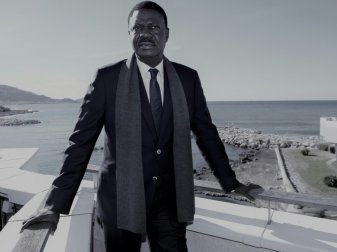 Ehemaliger OM-Boss Pape Diouf verstorben Ehemaliger OM-Boss Pape Diouf verstorben