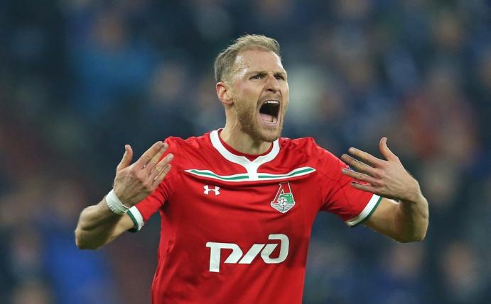Benedikt Höwedes ist in Russland aktiv