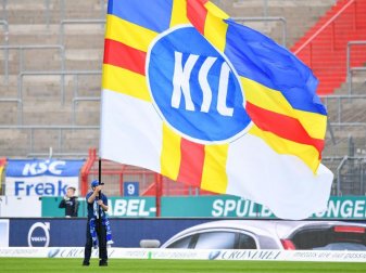 Der Karlsruher SC ist wegen des Corona-Krise von der Insolvenz bedroht. Foto: Uwe Anspach/dpa Der Karlsruher SC ist wegen des Corona-Krise von der Insolvenz bedroht. Foto: Uwe Anspach/dpa