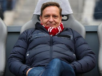 Der 1.FC Köln ist laut Horst Heldt nicht von der Insolvenz bedroht. Foto: Andreas Gora/dpa