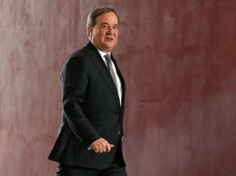 NRW-Ministerpräsident Armin Laschet kündigt Gespräche an