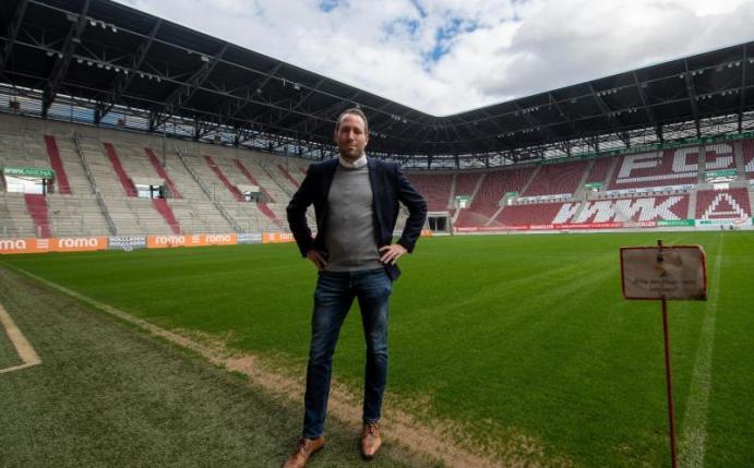 Michael Ströll, Geschäftsführer des FC Augsburg. Foto: Stefan Puchner/dpa