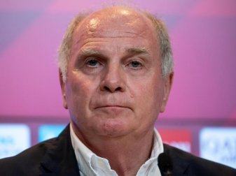 Ist sehr zufrieden mit dem Oliver Kahn im Bayern-Vorstand: Ex-Präsident Uli Hoeneß. Foto: Sven Hoppe/dpa Ist sehr zufrieden mit dem Oliver Kahn im Bayern-Vorstand: Ex-Präsident Uli Hoeneß. Foto: Sven Hoppe/dpa