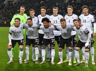 Auch das DFB-Team tut Gutes in der Corona-Krise. Foto: Federico Gambarini/dpa