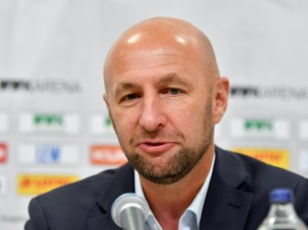 Präsident Hofmann vom FC Augsburg