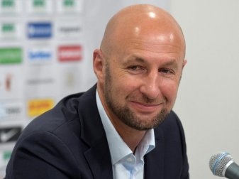 Sieht die Corona-Krise als Chance für die Bundesliga: FCA-Boss Klaus Hofmann. Foto: Stefan Puchner/dpa Sieht die Corona-Krise als Chance für die Bundesliga: FCA-Boss Klaus Hofmann. Foto: Stefan Puchner/dpa