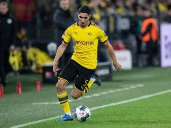 Dortmunds Achraf Hakimi hat mit Real Madrid noch nicht über seine Zukunft gesprochen. Foto: Bernd Thissen/dpa