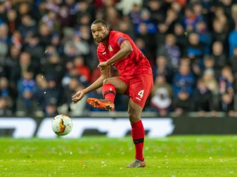 Jonathan Tah sinniert in der Krise über Existenzielles Jonathan Tah sinniert in der Krise über Existenzielles