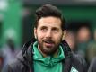 Beschäftigt sich derzeit nicht mit seinem Karriereende: Werder-Angreifer Claudio Pizarro. Foto: Carmen Jaspersen/dpa