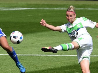 Alexandra Popp hat ihren Vetrag in Wolfsburg verlängert. Foto: Carmen Jaspersen/dpa