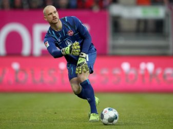 Torwart Felix Dornebusch würde gerne beim 1. FC Nürnberg bleiben. Foto: Daniel Karmann/dpa Torwart Felix Dornebusch würde gerne beim 1. FC Nürnberg bleiben. Foto: Daniel Karmann/dpa