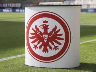 Bei der Eintracht hatten sich zwei Spieler und zwei Betreuer mit dem Covid-19-Erreger infiziert. Foto: Frank Rumpenhorst/dpa Bei der Eintracht hatten sich zwei Spieler und zwei Betreuer mit dem Covid-19-Erreger infiziert. Foto: Frank Rumpenhorst/dpa