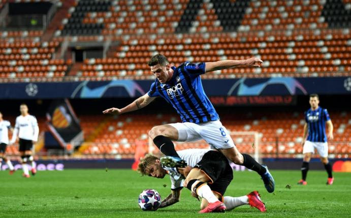 Gosens vermisst den Ball am Fuß