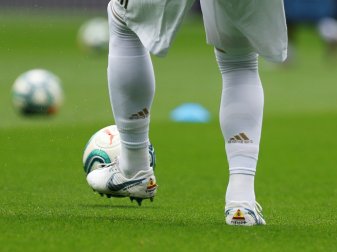 DFB-Bundestag könnte über Drittliga-Abbruch entscheiden DFB-Bundestag könnte über Drittliga-Abbruch entscheiden