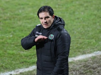 Trainer Kenan Kocak verlängert vorzeitig in Hannover Trainer Kenan Kocak verlängert vorzeitig in Hannover