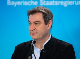Fordert klare Rahmenbedingungen für mögliche Bundesliga-Geisterspiele: Markus Söder. Foto: Sven Hoppe/dpa Fordert klare Rahmenbedingungen für mögliche Bundesliga-Geisterspiele: Markus Söder. Foto: Sven Hoppe/dpa