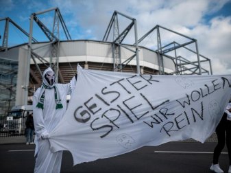 Geisterspiele stellen für die Polizei einen erheblichen Mehraufwand dar. Foto: Fabian Strauch/dpa Geisterspiele stellen für die Polizei einen erheblichen Mehraufwand dar. Foto: Fabian Strauch/dpa