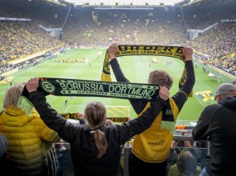 Der BVB befürchtet Wettbewerbsnachteile bei Heimspielen ohne Fans. Foto: Friso Gentsch/dpa Der BVB befürchtet Wettbewerbsnachteile bei Heimspielen ohne Fans. Foto: Friso Gentsch/dpa