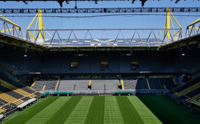Bei einer Saison-Fortsetzung wären Geisterspiele in der Bundesliga der Normalfall. Foto: Bernd Thissen/dpa