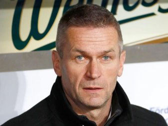 Fordert einen Abbruch der Saison in der 3. Liga: Magdeburgs sportlicher Leiter Mario Kallnik. Foto: Joachim Sielski/dpa-Zentralbild/dpa Fordert einen Abbruch der Saison in der 3. Liga: Magdeburgs sportlicher Leiter Mario Kallnik. Foto: Joachim Sielski/dpa-Zentralbild/dpa