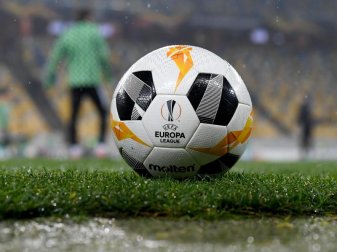 In allen europäischen Topligen und Wettbewerben ruht wegen der Coronavirus-Pandemie der Ball. Foto: Swen Pförtner/dpa In allen europäischen Topligen und Wettbewerben ruht wegen der Coronavirus-Pandemie der Ball. Foto: Swen Pförtner/dpa