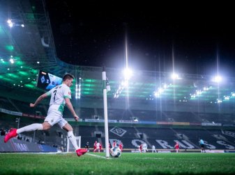 In einer Umfrage sprach sich die Mehrheit gegen sogenannte Geisterspiele aus. Foto: Fabian Strauch/dpa In einer Umfrage sprach sich die Mehrheit gegen sogenannte Geisterspiele aus. Foto: Fabian Strauch/dpa