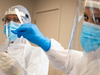 Coronatests sind Voraussetzung für einen Spielbetrieb Coronatests sind Voraussetzung für einen Spielbetrieb