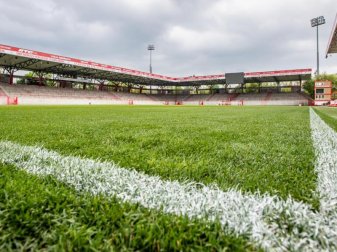 Im Stadion «An der Alten Försterei» könnten Geisterspiele von Union Berlin stattfinden. Foto: Andreas Gora/dpa