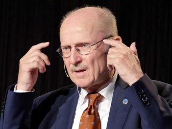 Zeichnet kein gutes Bild des heutigen Profi-Fußballs: Ex-Werder-Manager Willi Lemke. Foto: picture alliance / Axel Heimken/dpa