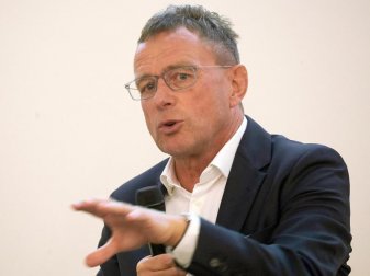 Erwartet tiefgreifende Veränderungen der Fußball-Brance wegen der Corona-Krise: Ralf Rangnick. Foto: Thomas Frey/dpa Erwartet tiefgreifende Veränderungen der Fußball-Brance wegen der Corona-Krise: Ralf Rangnick. Foto: Thomas Frey/dpa