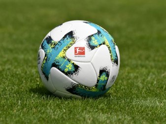 Die Bundesliga soll im Mai wieder starten Die Bundesliga soll im Mai wieder starten