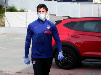Atlético-Profi Stefan Savic auf dem Weg zum Corona-Test. Foto: Atletico de Madrid/dpa Atlético-Profi Stefan Savic auf dem Weg zum Corona-Test. Foto: Atletico de Madrid/dpa
