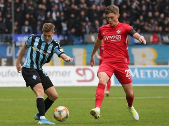 Rollt auch in der 3. Liga bald wieder der Ball?. Foto: Michael Deines/dpa Rollt auch in der 3. Liga bald wieder der Ball?. Foto: Michael Deines/dpa
