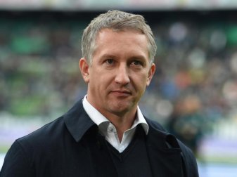 Will gleiche Chancen für alle Bundesligisten beim Re-Start: Werder-Geschäftsführer Frank Baumann. Foto: Carmen Jaspersen/dpa Will gleiche Chancen für alle Bundesligisten beim Re-Start: Werder-Geschäftsführer Frank Baumann. Foto: Carmen Jaspersen/dpa