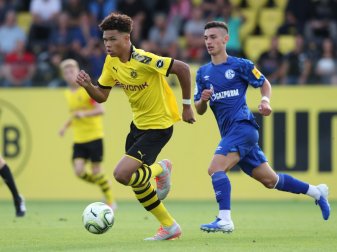 Bleibt bis 2023 beim BVB: Nnamdi Collins Bleibt bis 2023 beim BVB: Nnamdi Collins