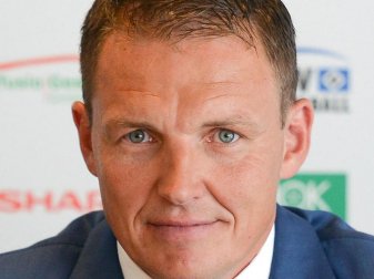 Bbezweifelt, dass sich das Fußball-Geschäft nach der Corona-Krise verändern wird: Der ehemalige Fußballtorwart Frank Rost. Foto: picture alliance / dpa Bbezweifelt, dass sich das Fußball-Geschäft nach der Corona-Krise verändern wird: Der ehemalige Fußballtorwart Frank Rost. Foto: picture alliance / dpa