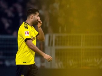 Dortmunds Emre Can wird gegen Schalke nicht spielen können. Foto: Bernd Thissen/dpa Dortmunds Emre Can wird gegen Schalke nicht spielen können. Foto: Bernd Thissen/dpa