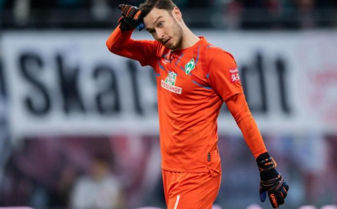 Bremens Torwart Jiri Pavlenka ist gespannt auf den Bundesliga-Neustart. Foto: Robert Michael/dpa