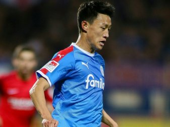 Jae-Sung Lee mit dem ersten Tor nach der Pandemie-Pause Jae-Sung Lee mit dem ersten Tor nach der Pandemie-Pause