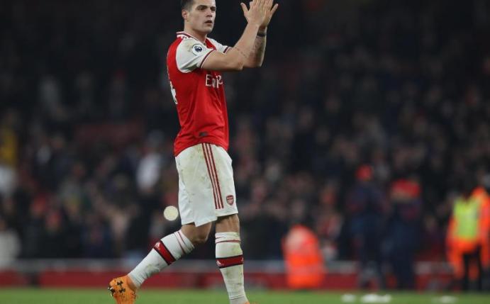 Granit Xhaka sieht das Hygienekonzept der Bundesliga als Vorbild. Foto: Paul Terry/CSM via ZUMA Wire/dpa