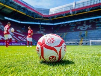 Beim 1. FC Kaiserslautern gibt es drei Verdachtsfälle auf das Coronavirus. Foto: Uwe Anspach/dpa Beim 1. FC Kaiserslautern gibt es drei Verdachtsfälle auf das Coronavirus. Foto: Uwe Anspach/dpa