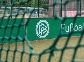 Die 3. Liga soll am 30. Mai fortgesetzt werden. Foto: Bernd Thissen/dpa