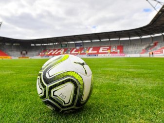 Der Hallescher FC ist gegen eine Fortsetzung der 3. Liga. Foto: Hendrik Schmidt/dpa-Zentralbild/dpa Der Hallescher FC ist gegen eine Fortsetzung der 3. Liga. Foto: Hendrik Schmidt/dpa-Zentralbild/dpa