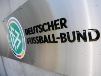 Zum Thema zweigleisige 3. Liga gibt es seit Wochen heftige Diskussionen. Foto: Arne Dedert/dpa