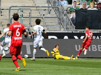 Kai Havertz überwindet Schlussmann Yann Sommer