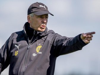 BVB-Trainer Lucien Favre kann wieder auf Abwehr-Ass Mats Hummels bauen. Foto: Alexandre Simoes/Borussia Dortmund GmbH & Co. KGaA/dpa BVB-Trainer Lucien Favre kann wieder auf Abwehr-Ass Mats Hummels bauen. Foto: Alexandre Simoes/Borussia Dortmund GmbH & Co. KGaA/dpa
