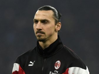 Starstürmer Zlatan Ibrahimovic droht Pause Starstürmer Zlatan Ibrahimovic droht Pause