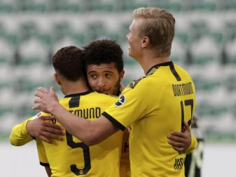 Will mit dem BVB auch gegen die Bayern Grund zum Jubel haben: Erling Haaland (r). Foto: Michael Sohn/AP-Pool/dpa Will mit dem BVB auch gegen die Bayern Grund zum Jubel haben: Erling Haaland (r). Foto: Michael Sohn/AP-Pool/dpa