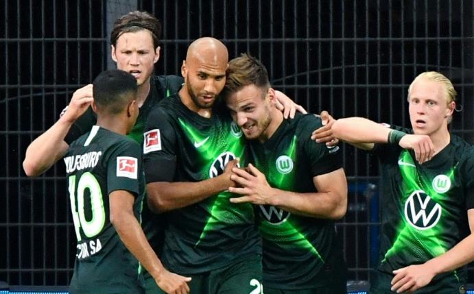 Wolfsburg gewinnt souverän mit 4:1 in Leverkusen