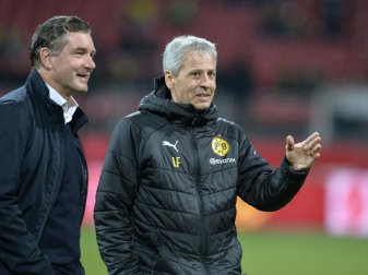 Zorc (l.) sieht keinen Grund für eine Trainerdebatte Zorc (l.) sieht keinen Grund für eine Trainerdebatte